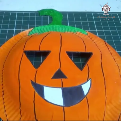5 Cách làm mặt nạ halloween đẹp, độc đáo, dễ làm nhất cho bé